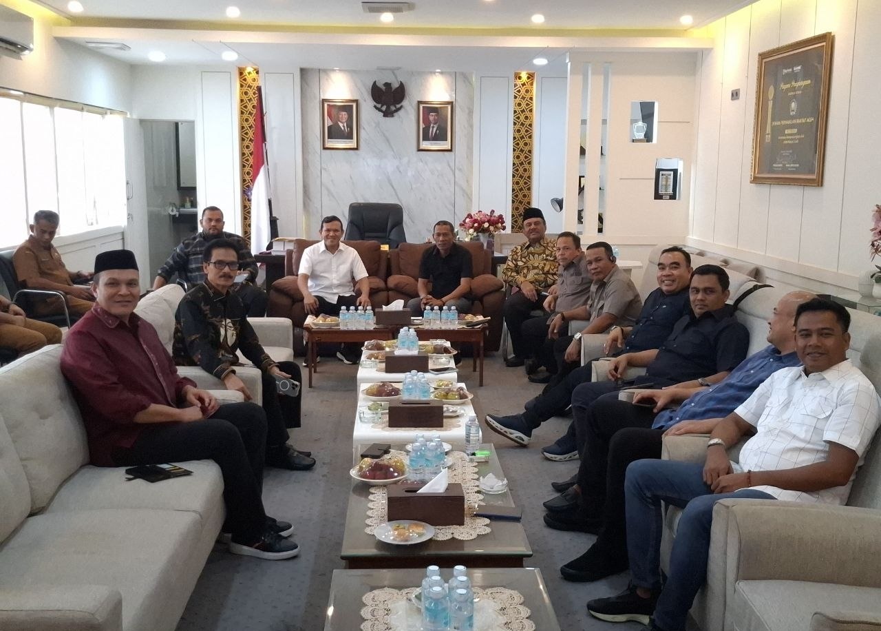 Wagub Dek Fad dan DPRA bahas revisi UUPA dan dana Otsus