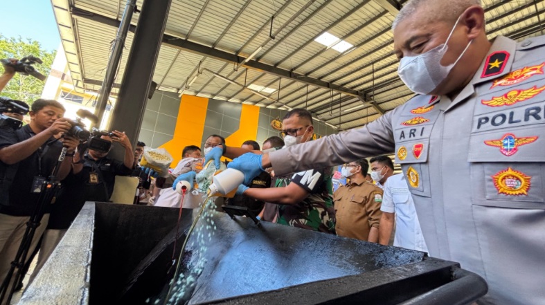 Wakapolda Aceh Ari Wahyu pemusnahan BB narkotika