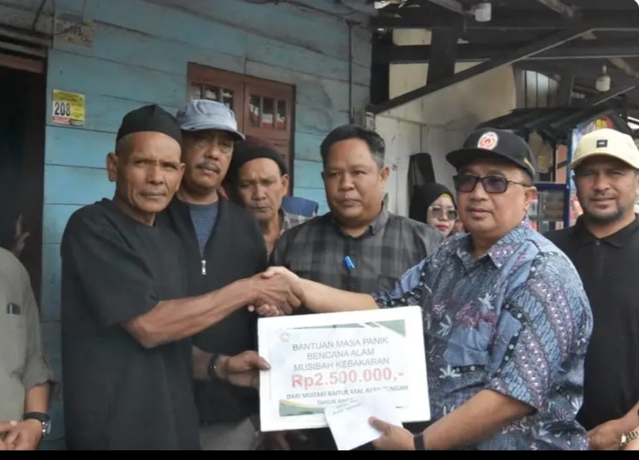 Baitul Mal Aceh Tengah bantu korban kebakaran Kemili