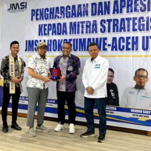 Direktur PNL Rizal Syahyadi terima JMSI dan PWI Award 2026