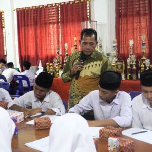 Mukhlis Puna pelatihan jurnalistik Misbahul Ulum