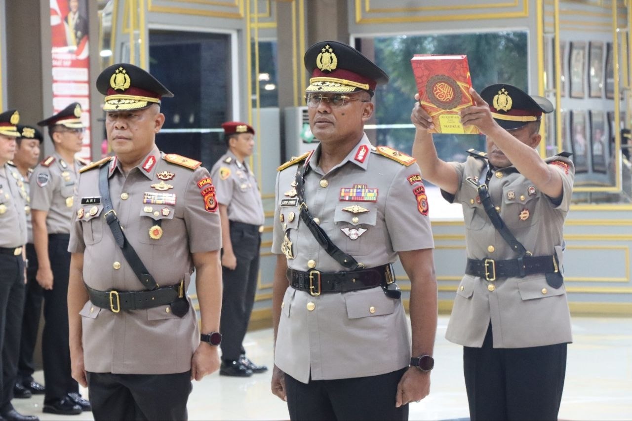Sertijab Wakapolda Aceh dari Ari Wahyu Widodo kepada Latif Usma