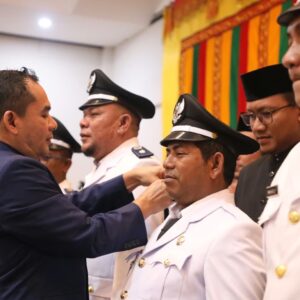Wali Kota Lhokseumawe Sayuti lantik Keuchik