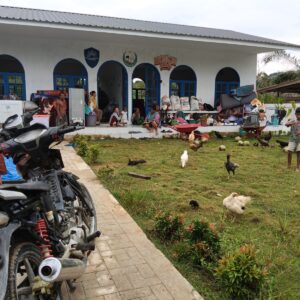 Warga terdampak banjir Pante Kera Aceh Timur mengungsi