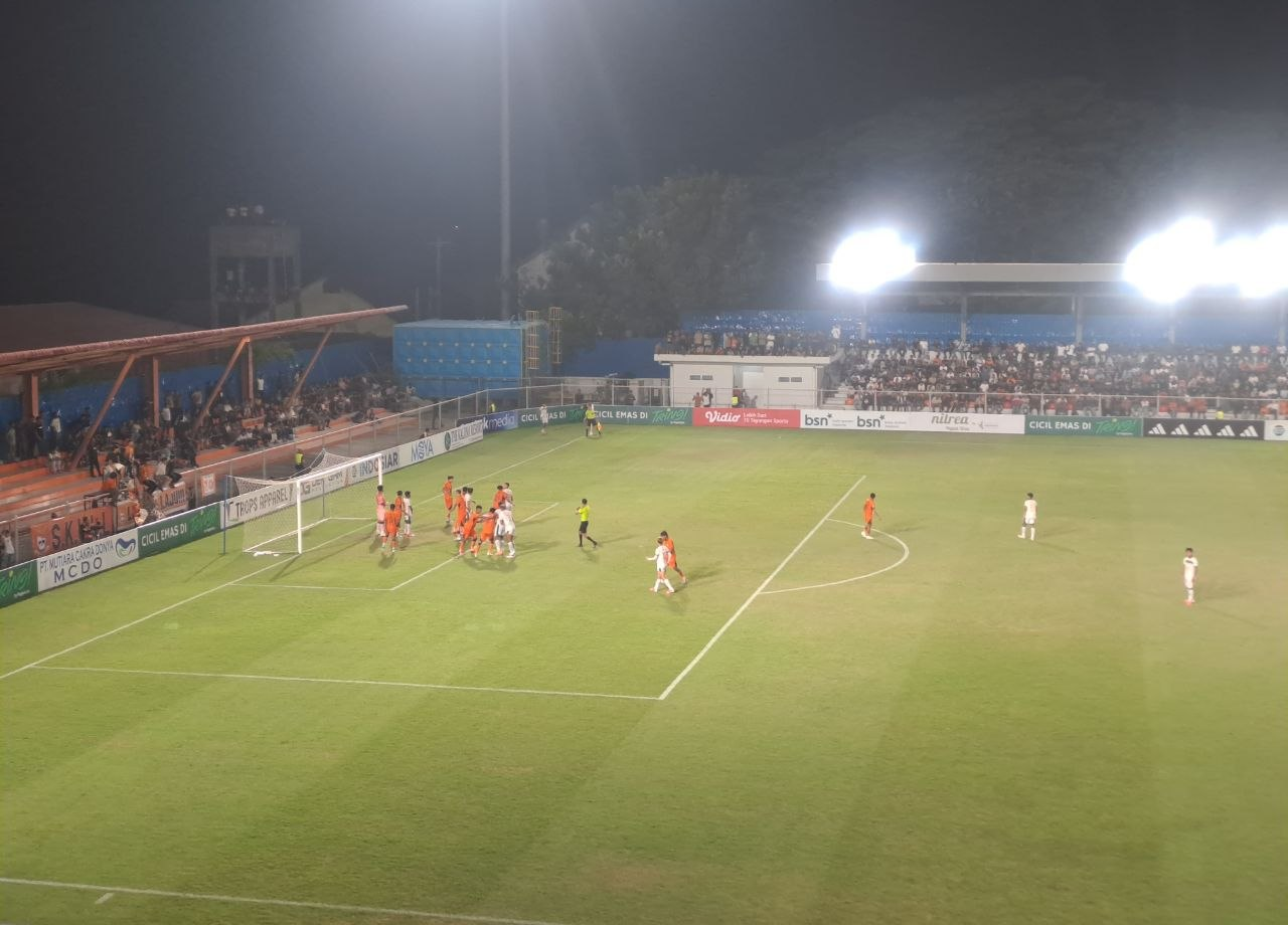 Pertandingan Liga 2 antara Persiraja Banda Aceh melawan Adhyaksa FC Bekasi di Stadion H. Dimurthala Lampineung dengan skor akhir 0-0. Keterangan Foto